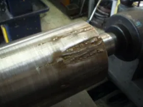 出力軸溶射加工 BEFORE